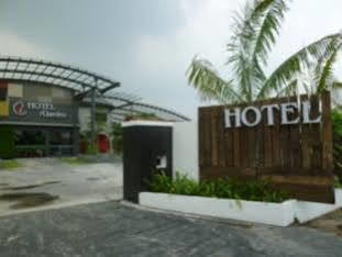 I Garden Hotel Ipoh Exteriör bild